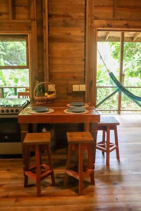 Jungle Beach 2 Bedroom Cottage 博卡斯德尔托罗 外观 照片